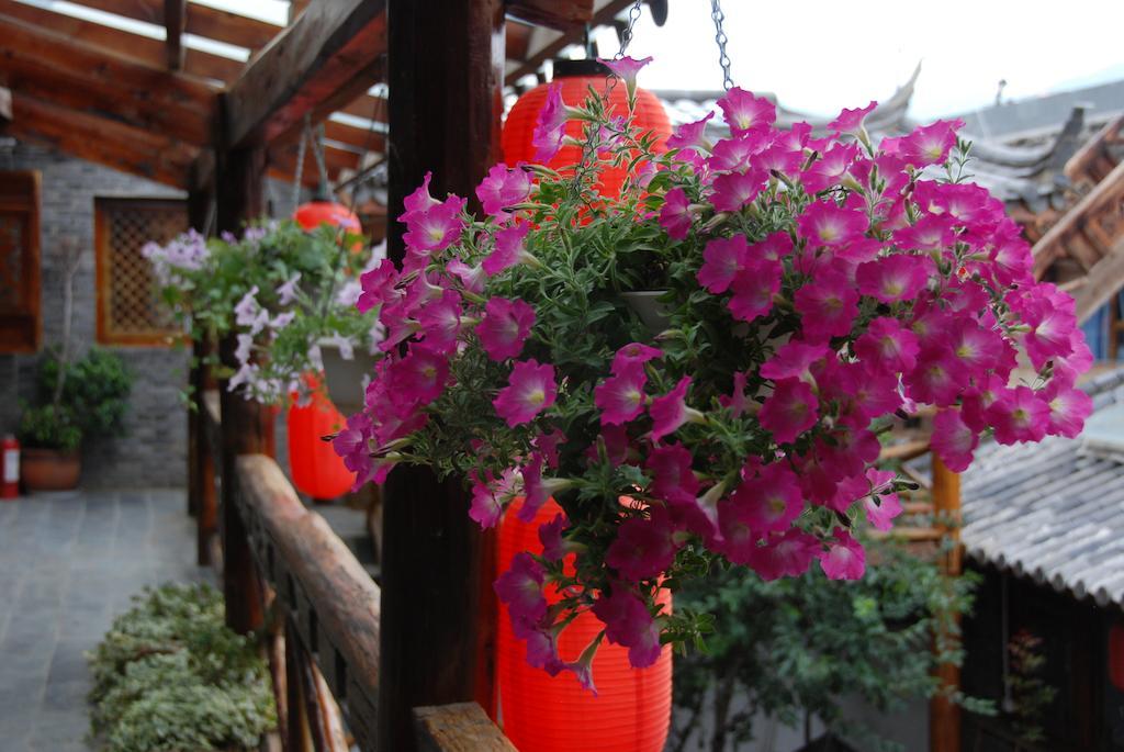 Lazy Tiger Inn Lijiang  Bagian luar foto